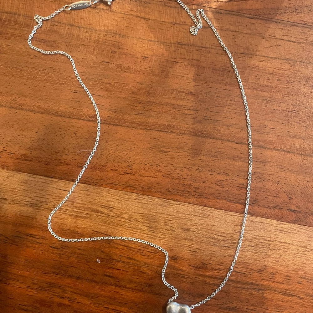 Tiffany & Co. Elsa Peretti Bean Necklace 9mm - Picture 2 of 4